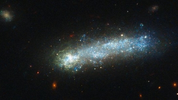 Extremely Rare Galaxy Sheds Light On How Others Get Their Shapes