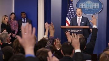 Spicer Pledges To 'Never Knowingly Say Something That's Not Factual'