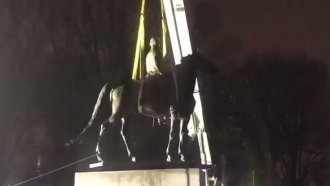 Memphis Gets Creative To Take Down Two Confederate Statues