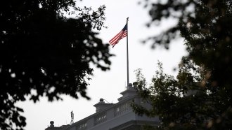 White House Returns US Flag To Full Staff Following McCain's Death