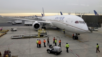 United jet arrives at airport