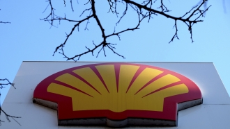 Shell Says It Will Stop Buying Russian Oil, Natural Gas