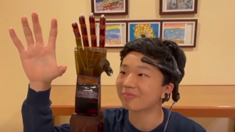 High School Student Develops A Mind-Controlled Prosthetic Arm