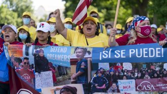 Activists rally in support of immigration
