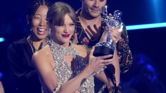 Taylor Swift accepts the MTV Video Music Award for video of the year