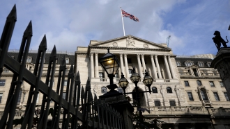 Bank Of England Raises Rates But Avoids Bolder Hike Like Fed