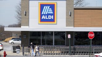 Aldi Is Rolling Back Thanksgiving Groceries To 2019 Prices