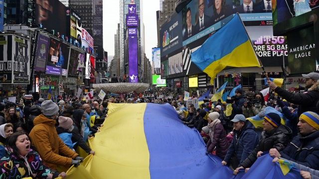 U.S. Protesters Show Support For Ukraine