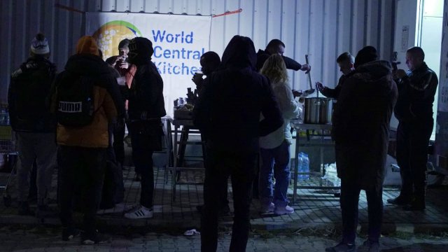 World Central Kitchen Is Feeding Refugees Along The Ukrainian Border