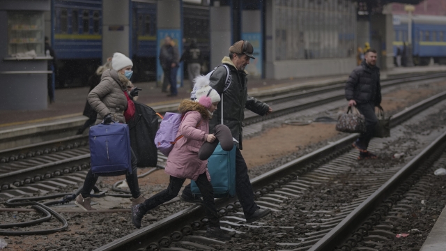 Ukrainian Refugees Describe Zelenskyy's Leadership As War Wages