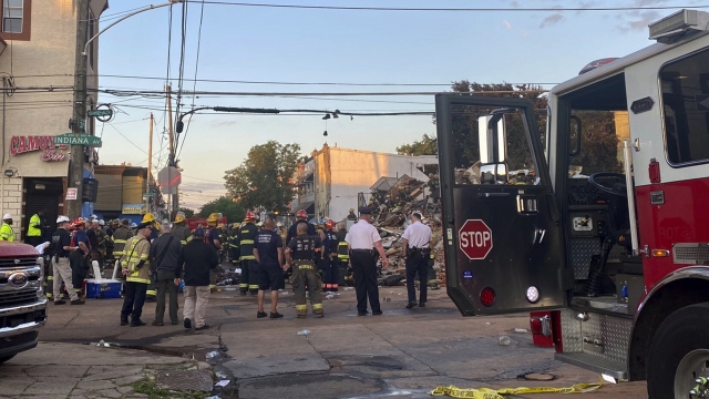 1 Firefighter Dead After Philadelphia Building Collapse