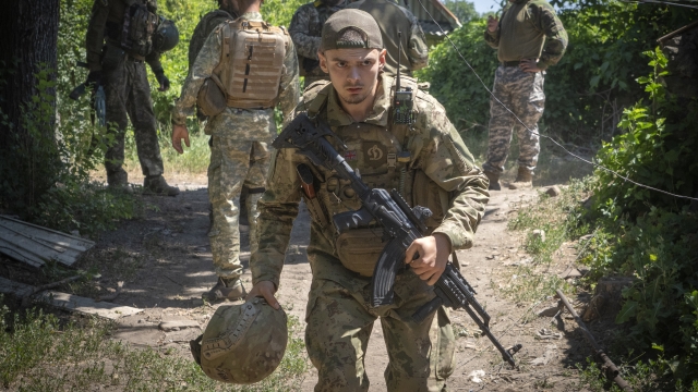 Russian Forces Retreat Amid Ukrainian Counteroffensive