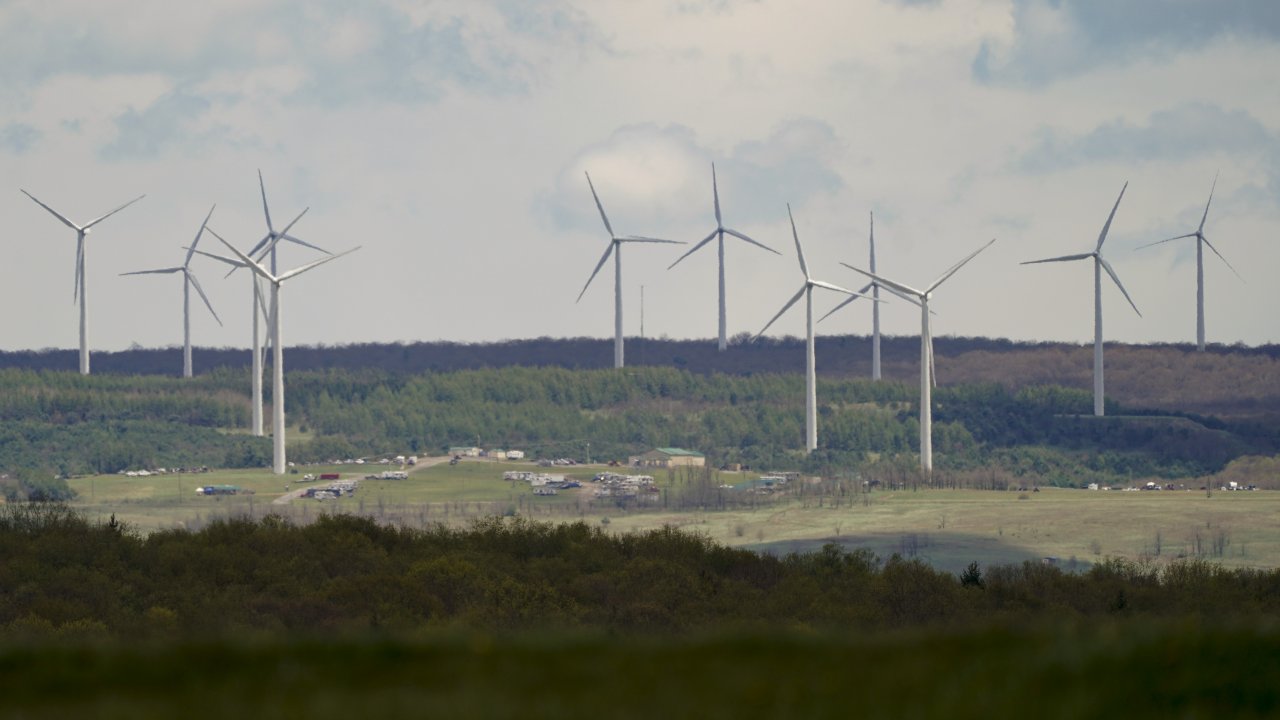 newsy.com - Scott Withers - Delays, Politics Cause Blowback For U.S. Wind Projects